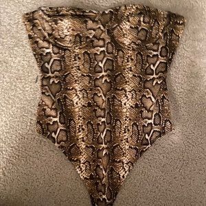 Snake print top